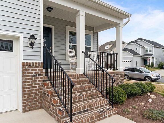 2nd image of 8858 Seaycroft Dr