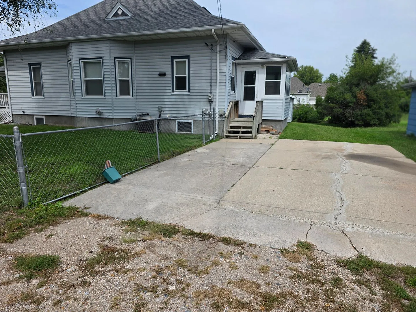 Five bedrooms. Two bathrooms. Plenty of room to make it home. — Photo 2
