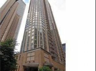 222 N Columbus Dr APT 612, Chicago, IL 60601
