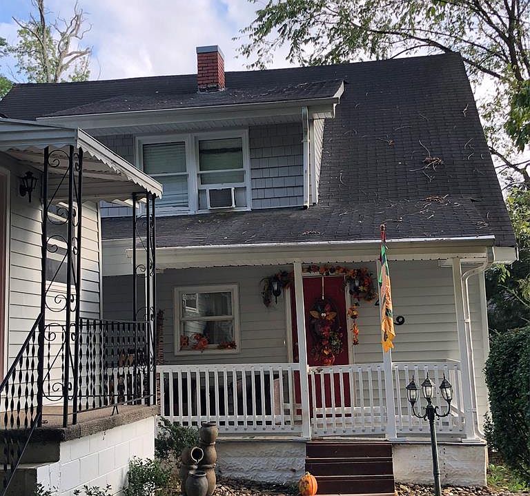 1st image of 449 Margaret Hts
