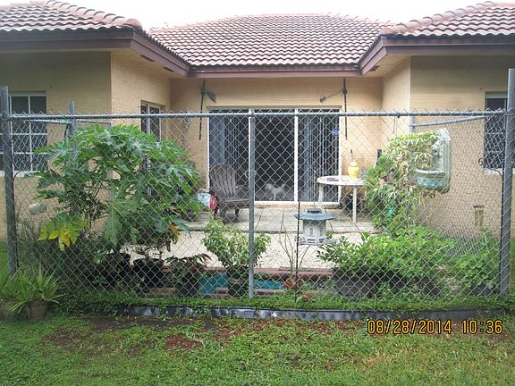 Fenced Back Patio