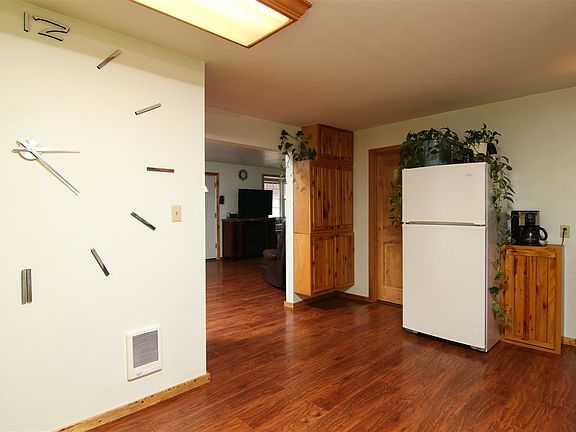 4th image of 11022 N West Newman Lake Dr