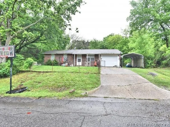 921 S Mullins Ave, Hominy, OK 74035