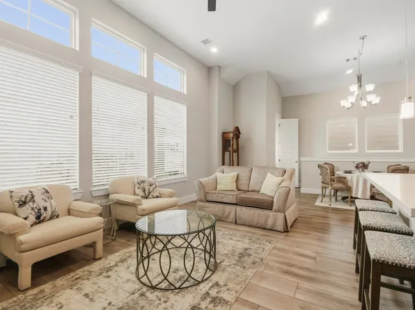 7705 Kivu Ln, Houston, TX 77055