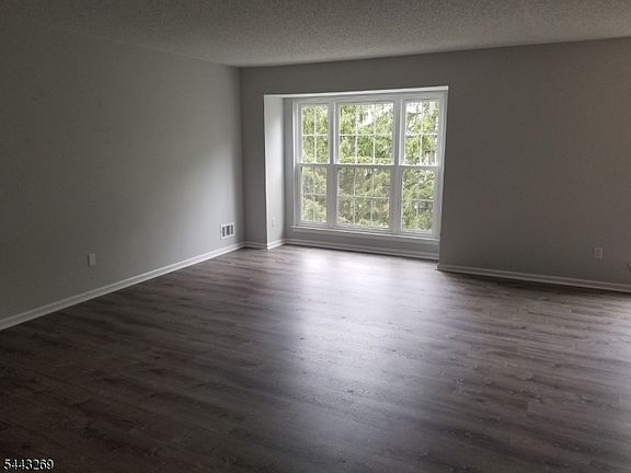 5th image of 3207 French Dr