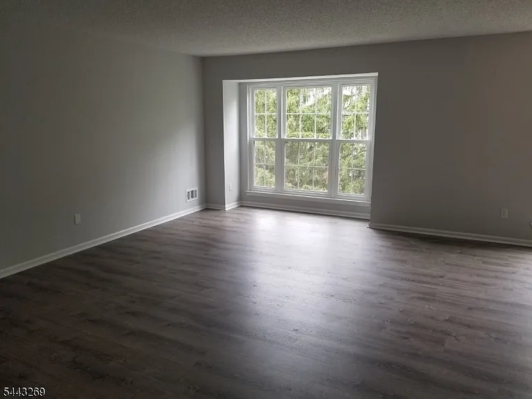 3207 French Dr — Photo 5