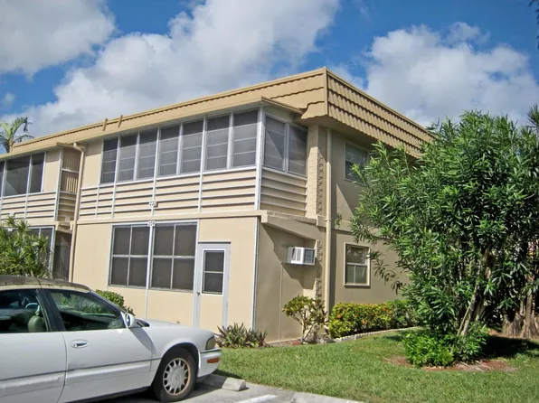 233 Brittany E, Delray Beach, FL 33446