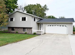 1221 Poplar St, Osage, IA 50461