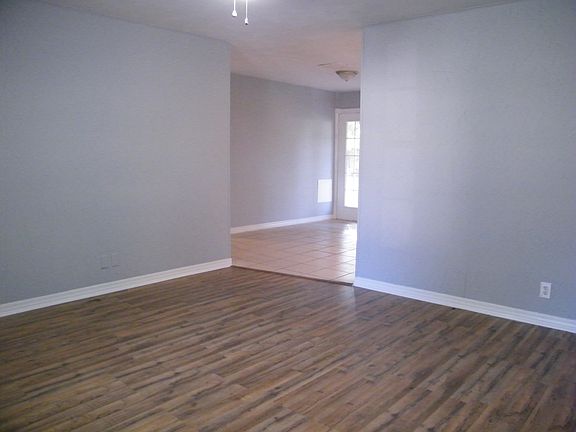 4th image of 106 S Lackey St