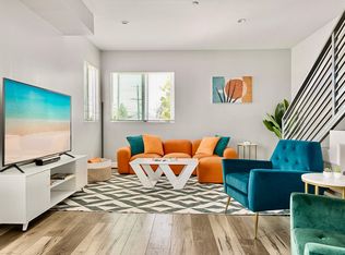 3415 Edgehill Dr, Los Angeles, CA 90018