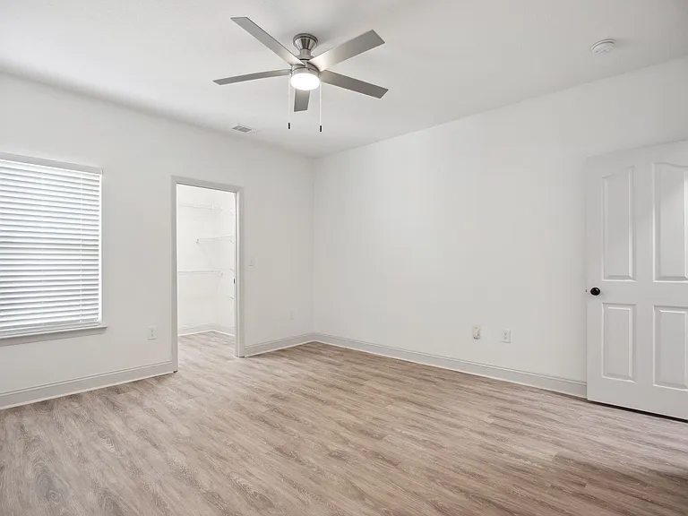 Enclave at Rivergate — Photo 26