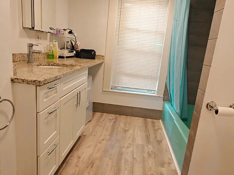 96 W Central St #2 — Photo 11