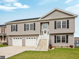 330 Pochards Ct, Martinsburg, WV 25403