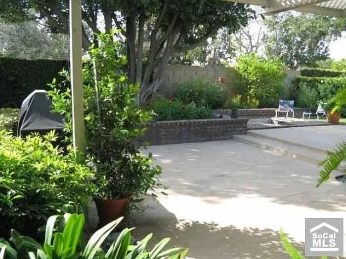 14751 Mulberry Ave — Photo 3