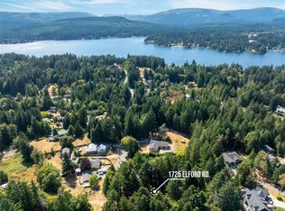 1725 Elford Rd, Shawnigan Lake, BC V0R 2W2