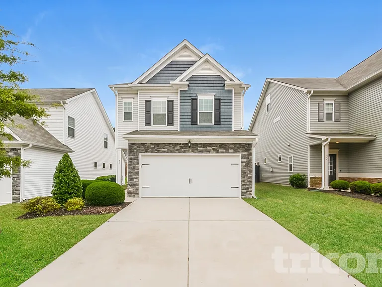 28 Ashview Dr — Photo 1