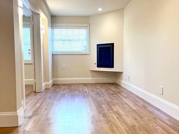 5th image of 1 Jordan Ave APT 1