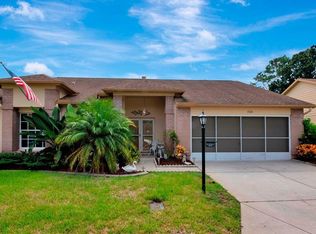 6520 Pine Walk Dr, New Port Richey, FL 34655