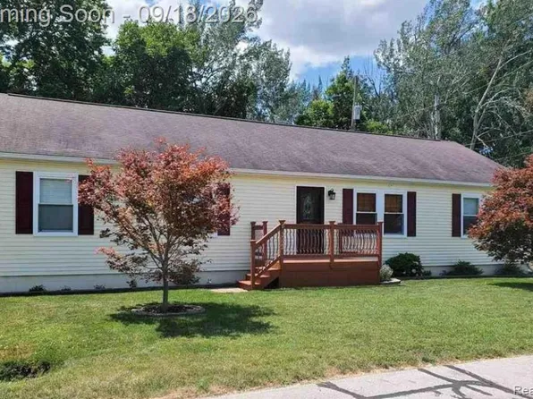 3522 Erie Shore Dr, Monroe, MI 48162