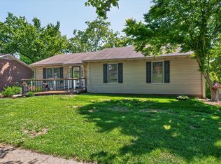 1136 Chinoe Rd, Lexington, KY 40502
