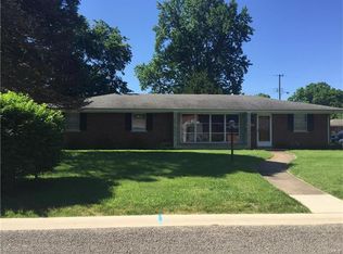 38 Chadwick Dr, Belleville, IL