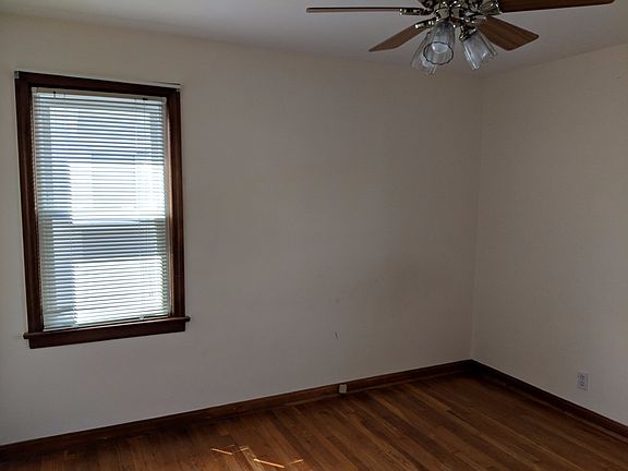 5th image of 9107 S Highland Ave