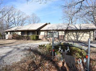 3707 Mundell Rd, Eureka Springs, AR 72631