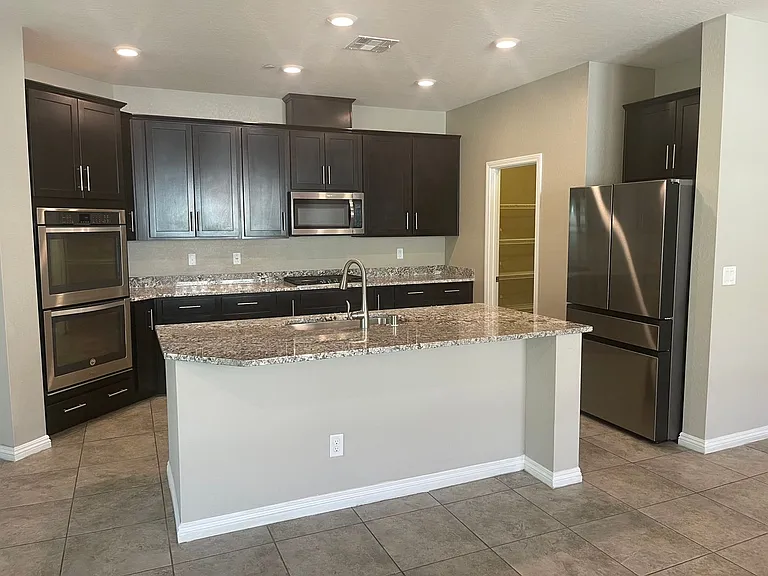3077 Sarsina Ave — Photo 5