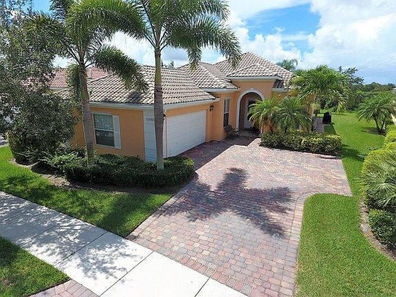3rd image of 10569 SW Stratton Dr