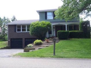1944 Carriage Hill Rd, Allison Park, PA 15101