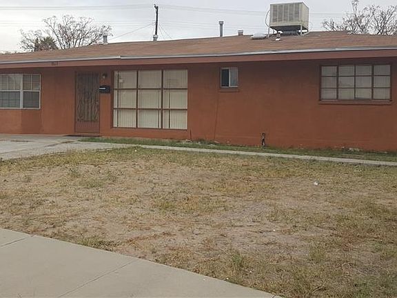 2nd image of 7613 Verona Cir