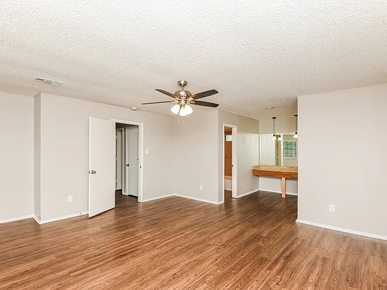 3956 Wrenwood Dr — Photo 13