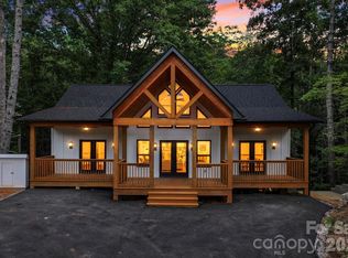 338 Hawks Ter, Lake Lure, NC 28746