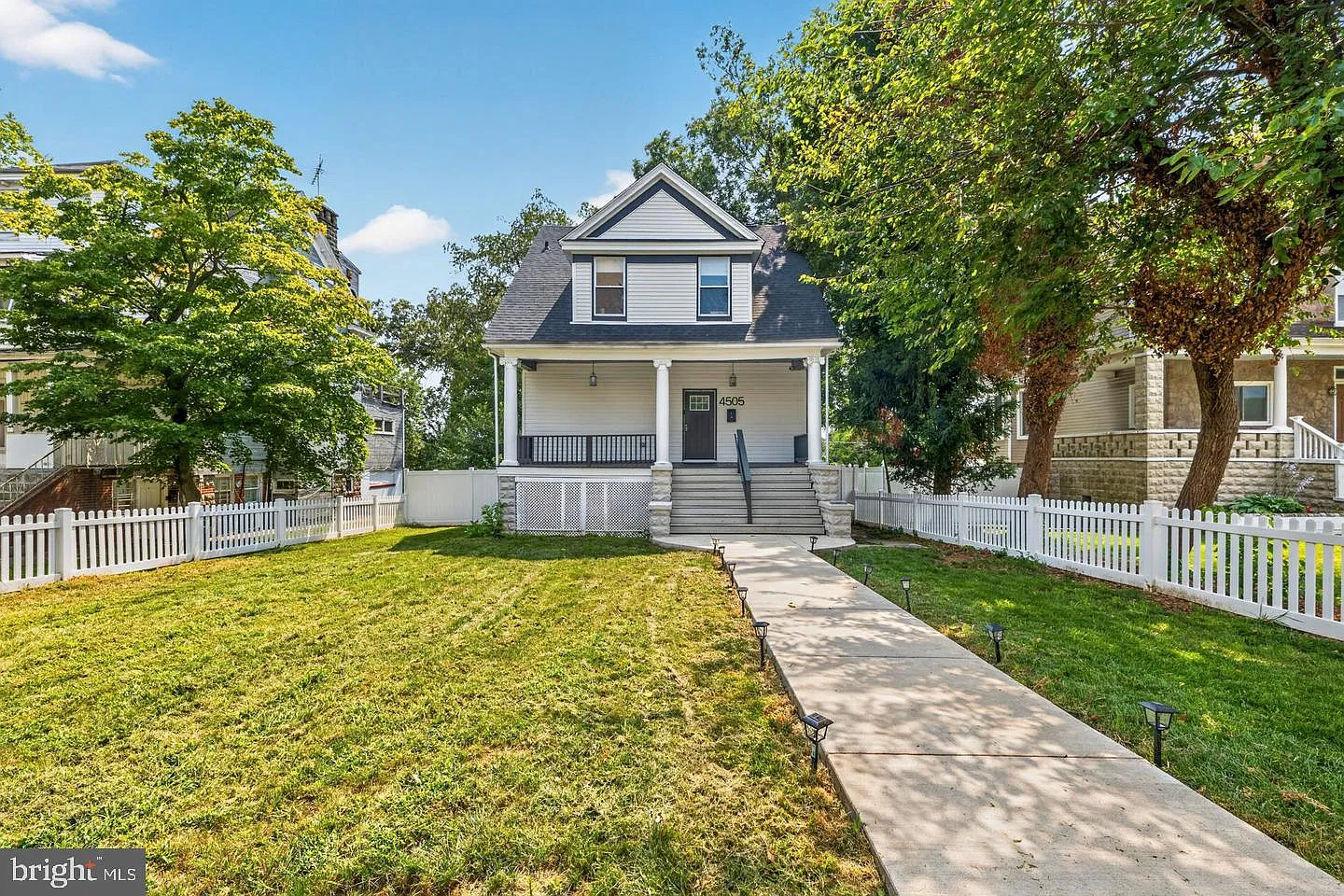 5 bed, 4.0 bath, 1909 sqft, $3,300 — Photo 1