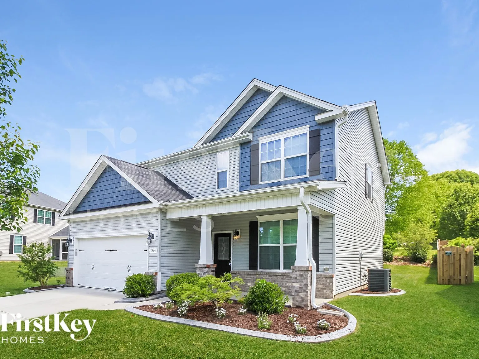 4 bed, 2.5 bath, 2172 sqft, $2,440 — Photo 2