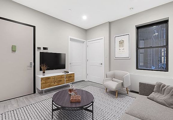 3rd image of 125 W 16th St #4B