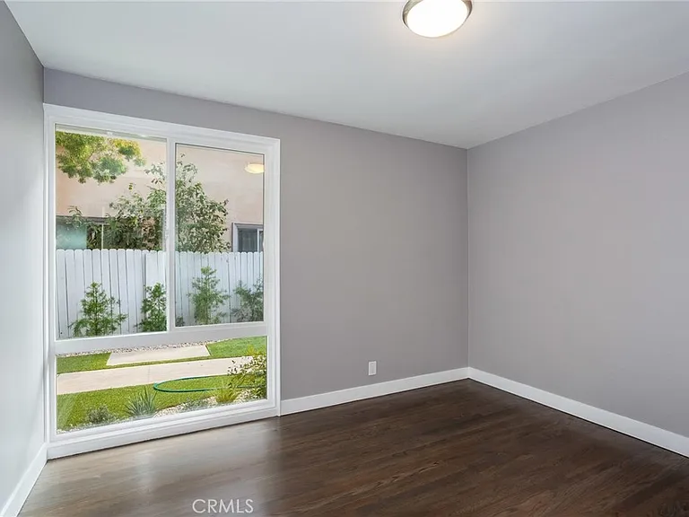 16231 Moorpark St — Photo 20