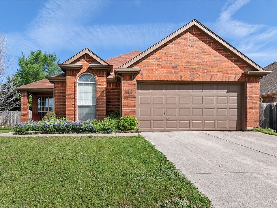 1st image of 4403 Sunny Oak Ln
