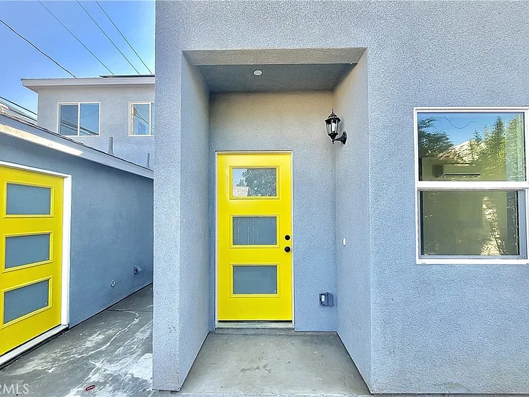 938 E Sandra Ave — Photo 1