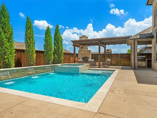 1917 Bending Oak St, Aledo, TX 76008