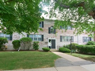 141 Lake Shore Rd APT 1, Brighton, MA 02135