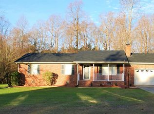 103 Valleywood Dr, Goldsboro, NC 27530