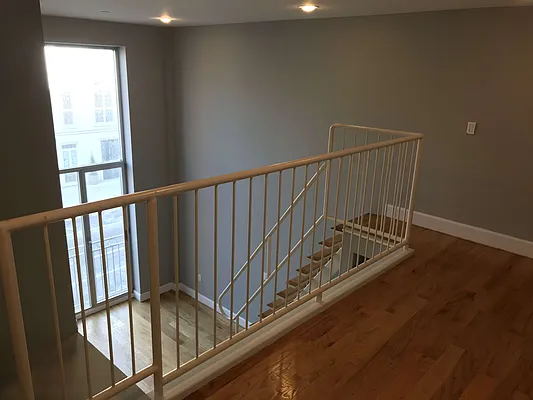 Rented by Bold New York | media 7