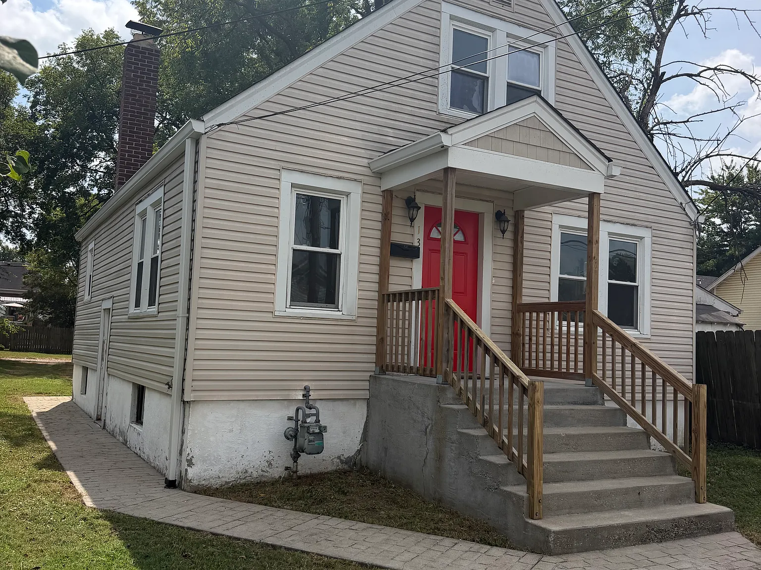 3 bed, 1375 sqft, $1,450 — Photo 2