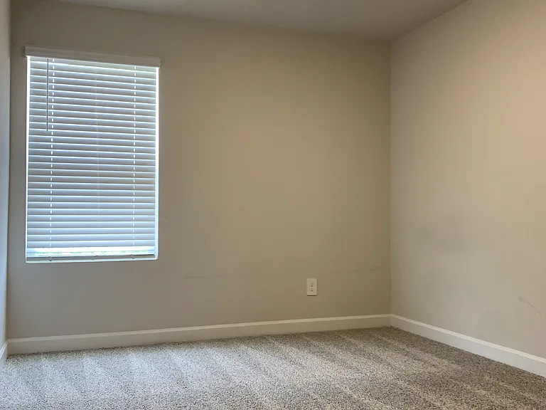 1624 Village Grove Lane 14015 Singletree #LANE401 — Photo 13