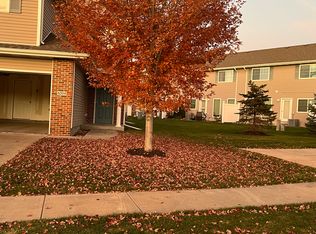 6204 Oakley St, Lincoln, NE 68512