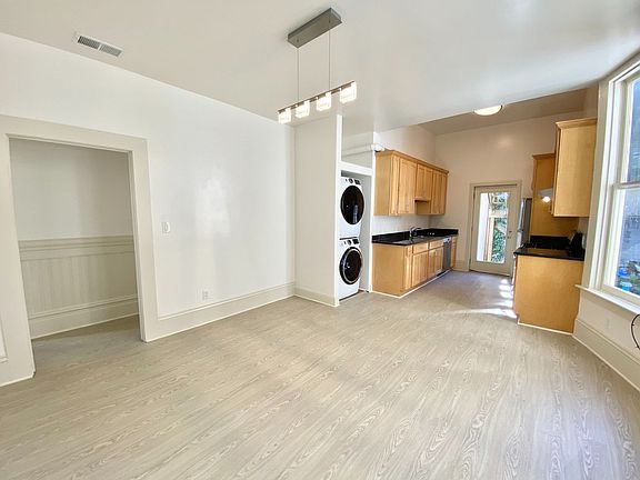 2nd image of 937-941 Hayes St #939