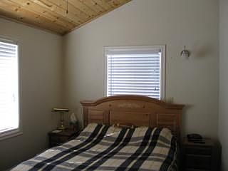 5th image of 657 Villa Grove Ave