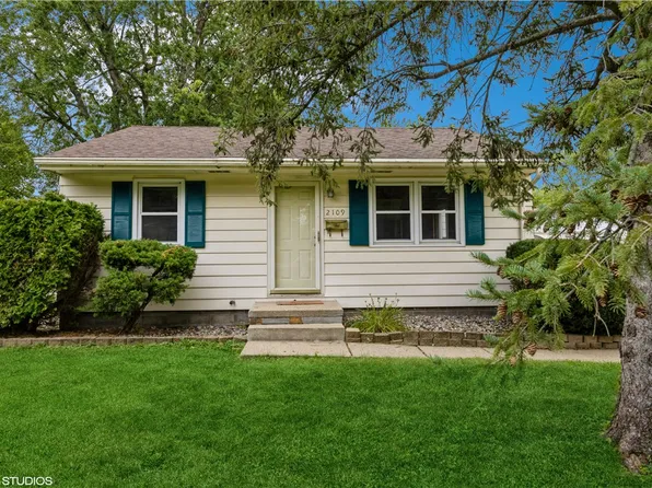 2109 E 23rd St, Des Moines, IA 50317