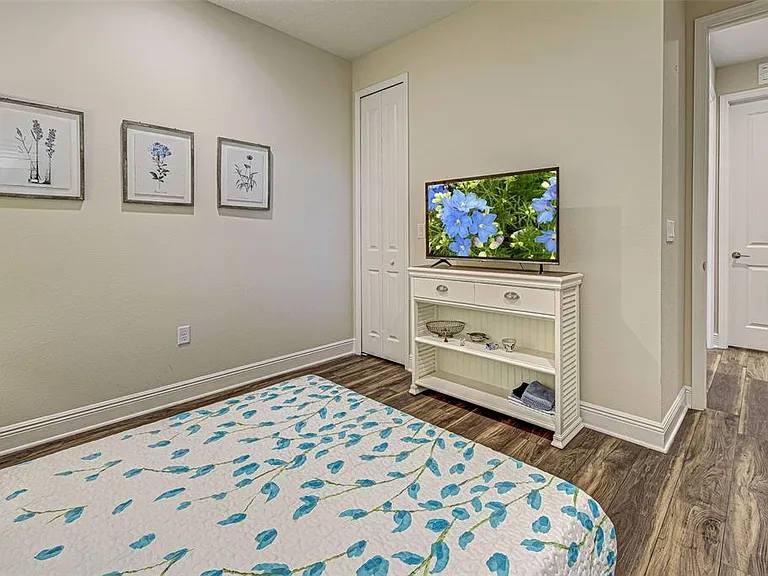 233 Palidoro Cir — Photo 15